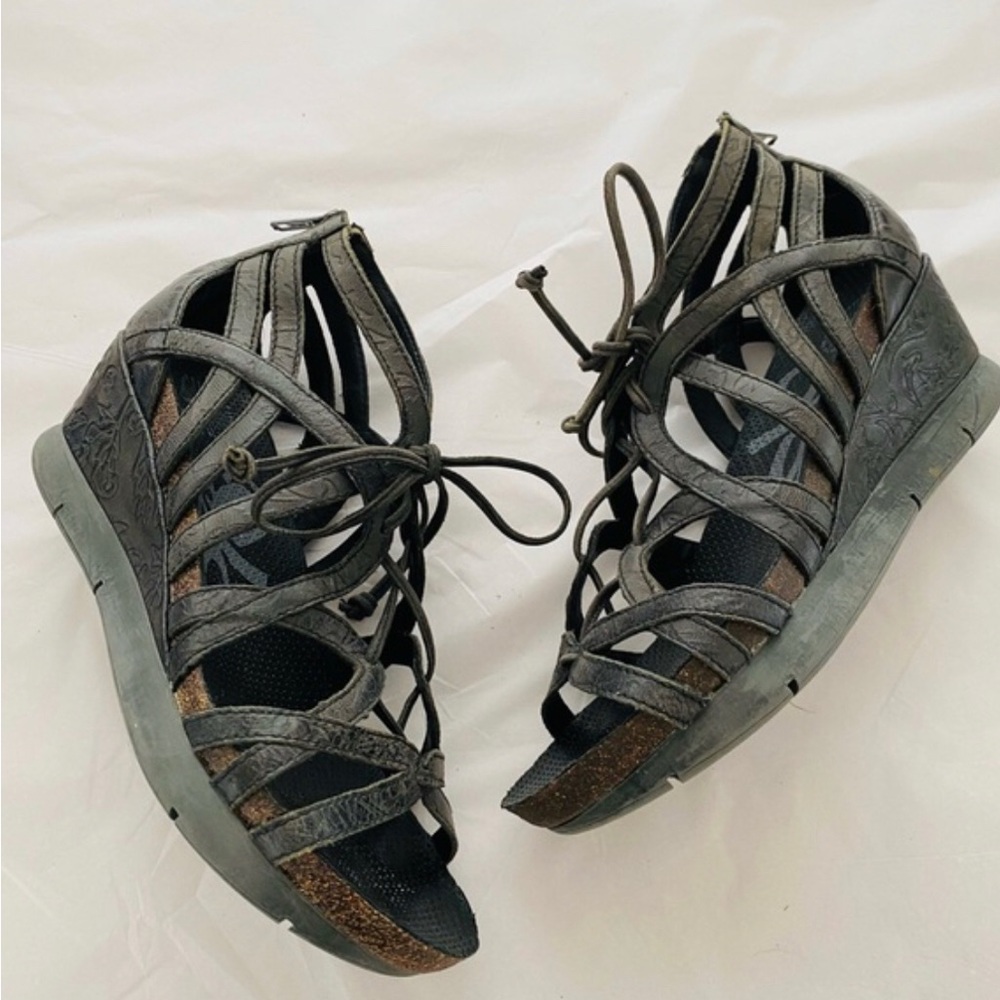 OTBT Nomadic Leather Strappy Wedges